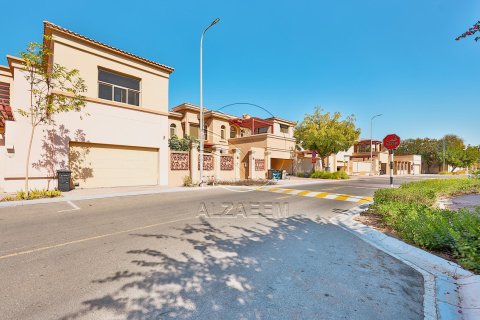 Villa de 5 chambres à Abu Dhabi, UAE No. 91234 2