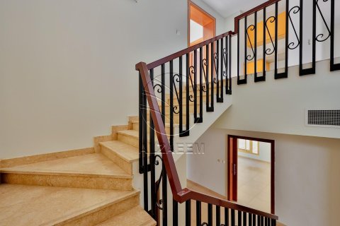 Villa de 5 chambres à Abu Dhabi, UAE No. 91234 9