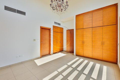 Villa de 5 chambres à Abu Dhabi, UAE No. 91234 6