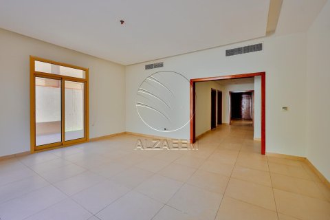 Villa de 5 chambres à Abu Dhabi, UAE No. 91234 17