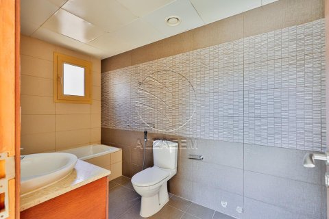 Villa de 5 chambres à Abu Dhabi, UAE No. 91234 5