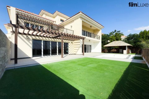 Villa de 6 chambres à Dubai, UAE No. 140583