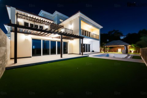 Villa de 6 chambres à Dubai, UAE No. 140583 3