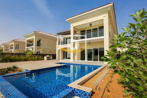 Villa de 4 dormitorios en Dubai Land, UAE No. 5673 21