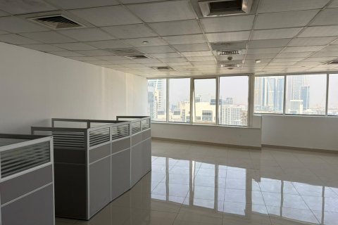 95مربع، مكتب في Westburry Square, الإمارات العربية المتحدة رقم 167550
