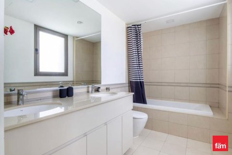 3 bedrooms Townhouse  No. 117020 11