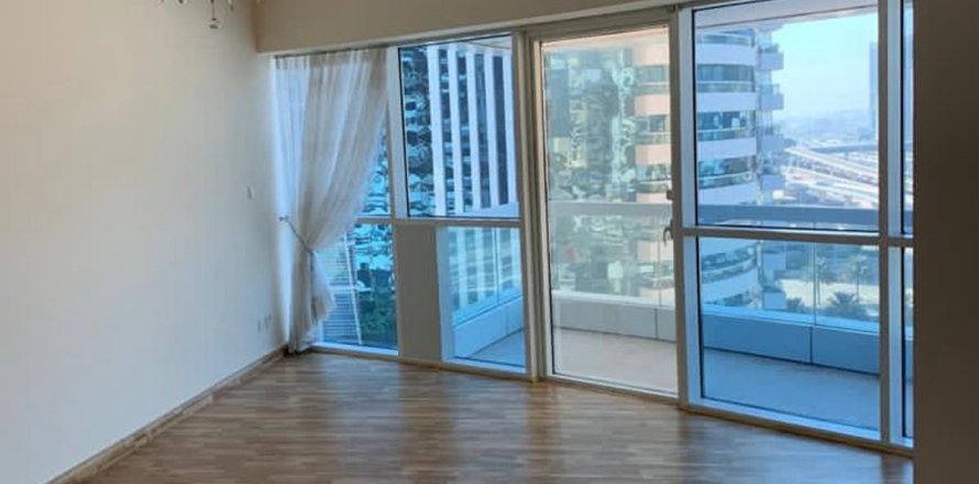 Apartment de 2 dormitorios en Dubai, UAE No. 169566