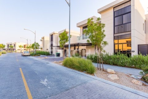 175m² Land in DAMAC Hills (Akoya by DAMAC), UAE No. 170283 13