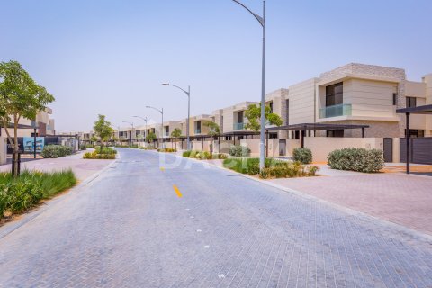 175m² Land in DAMAC Hills (Akoya by DAMAC), UAE No. 170283 8