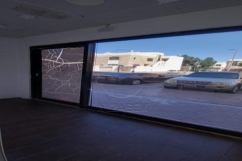 Shop de 199m² en Airport Road, UAE No. 27296 7