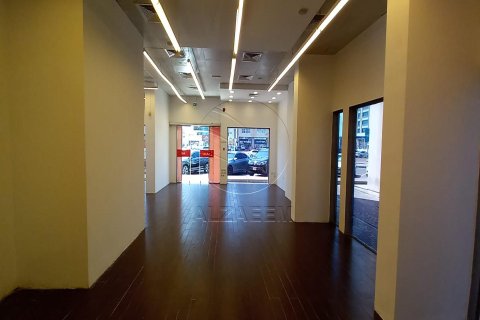 Shop de 199m² en Airport Road, UAE No. 27296 1