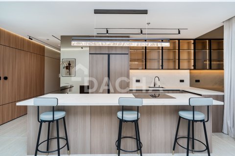 Квартира с 2 спальнями в The Crescent, ОАЭ №164690 6