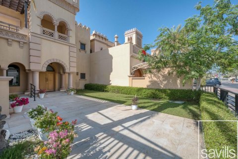 Вилла с 3 спальнями в Canal Cove Villas, ОАЭ №194325 25