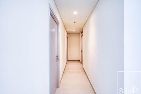 Квартира с 3 спальнями в EMAAR Beachfront, ОАЭ №194327 5