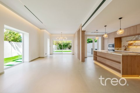 4 bedrooms Villa in Arabian Ranches, UAE No. 203832 5