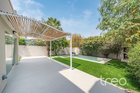 4 bedrooms Villa in Arabian Ranches, UAE No. 203832 9