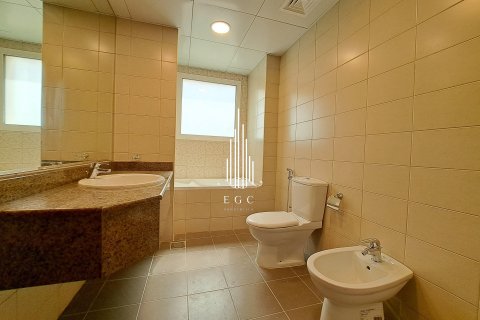 Villa de 6 dormitorios en Khalifa City, UAE No. 22408 25