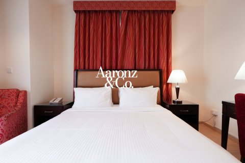 3 bedrooms Hotel Apartment in Jumeirah Beach Residence, UAE No. 166082 11