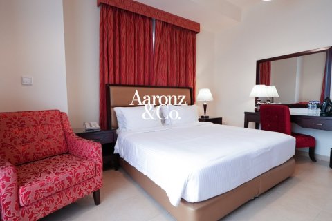 3 bedrooms Hotel Apartment in Jumeirah Beach Residence, UAE No. 166082 13