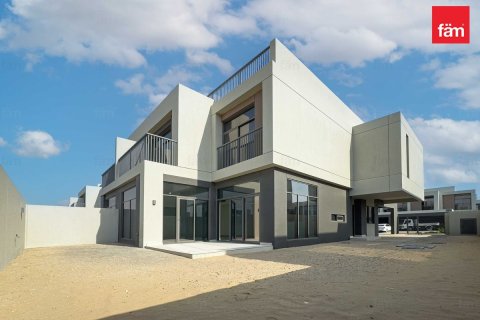 Villa de 4 chambres à Dubai, UAE No. 87498 1