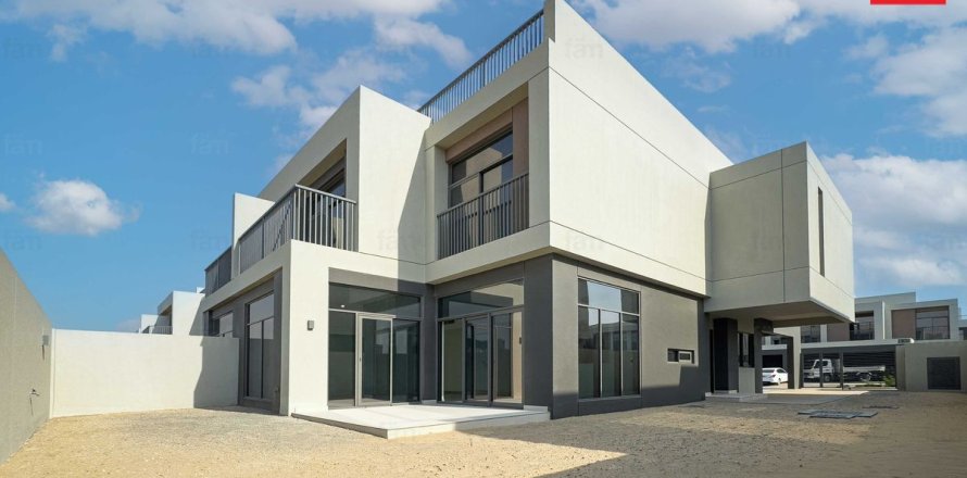 Villa de 4 chambres à Dubai, UAE No. 87498