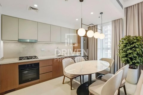 1 bedroom Apartment in EMAAR Beachfront, UAE No. 189578 9