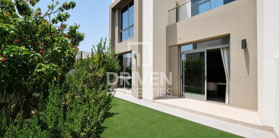 Villa de 4 dormitorios en Reem Community, UAE No. 189577