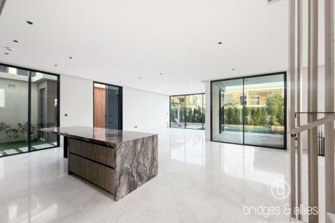 5 bedrooms Villa in Tilal Al Ghaf, UAE No. 151307 4