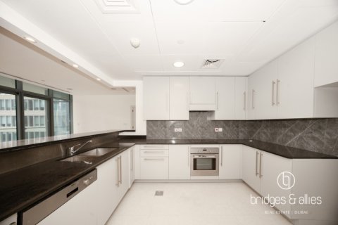 3 bedrooms Apartment in DIFC, UAE No. 151305 16
