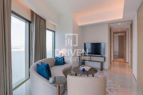 2 bedrooms Apartment in Address Harbour Point, UAE No. 189659 3