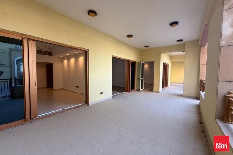 3 bedrooms Apartment in Palm Jumeirah, UAE No. 164352 4