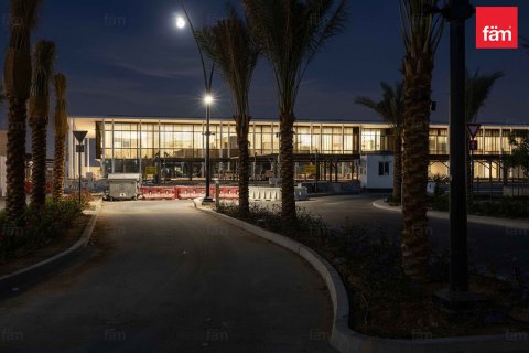 Villa de 4 dormitorios en Dubai, UAE No. 125241 16