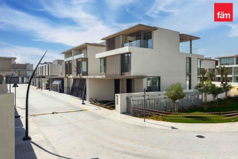 Villa de 4 dormitorios en Dubai, UAE No. 125241 14