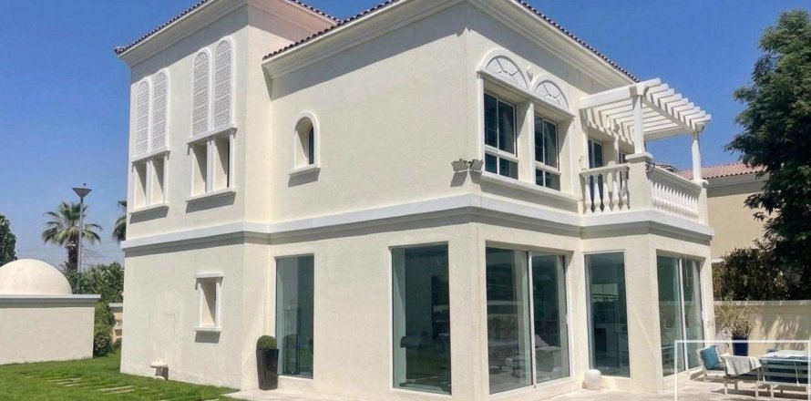 3 غرف نوم فيلا في Jumeirah Village Triangle, الإمارات العربية المتحدة رقم 201113