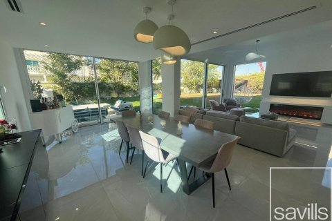 3 غرف نوم فيلا في Jumeirah Village Triangle, الإمارات العربية المتحدة رقم 201113 5