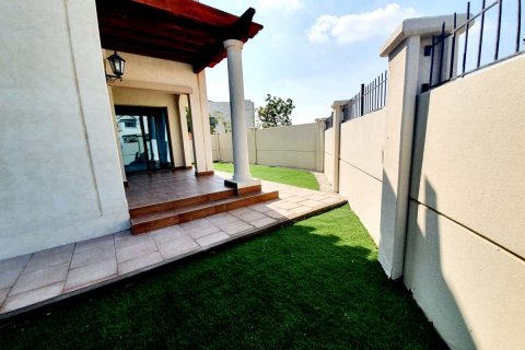 Commercial property de 7 dormitorios en Al Salam Street, UAE No. 62423 18