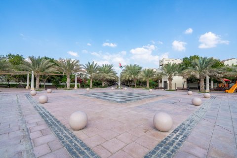 Commercial property de 7 dormitorios en Al Salam Street, UAE No. 62423 23