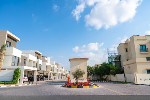 Commercial property de 7 dormitorios en Al Salam Street, UAE No. 62423 1
