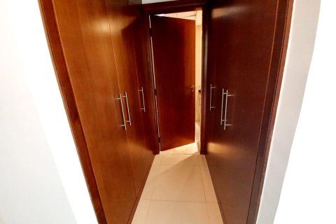 Commercial property de 7 dormitorios en Al Salam Street, UAE No. 62423 9