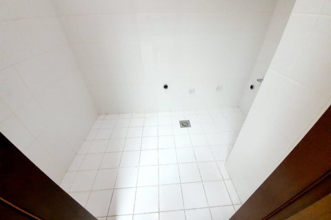 Commercial property de 7 dormitorios en Al Salam Street, UAE No. 62423 17