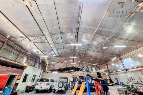 427.4m² Warehouse in Ras Al Khor Industrial, UAE No. 38880 3