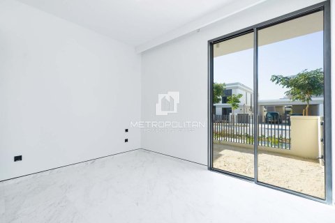 Villa de 5 dormitorios No. 128884 25