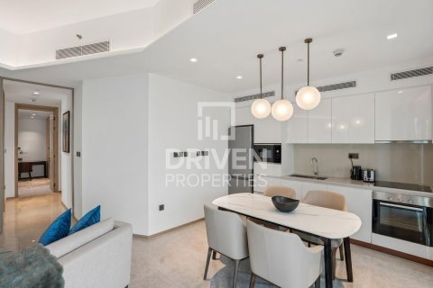 Квартира с 2 спальнями в Address Harbour Point, ОАЭ №209598 5