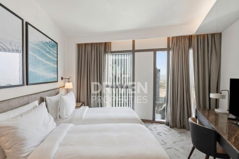 Квартира с 2 спальнями в Address Harbour Point, ОАЭ №209598 6