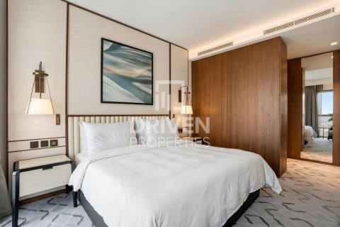 Квартира с 2 спальнями в Address Harbour Point, ОАЭ №209598 12