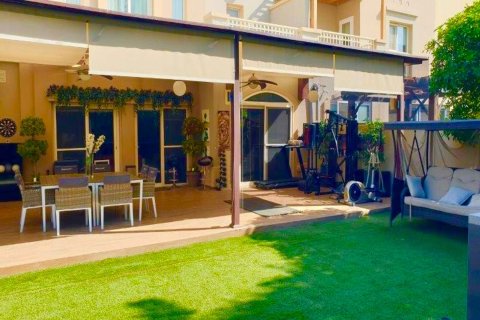 Вилла с 9 спальнями в Дубай, ОАЭ №146941 16