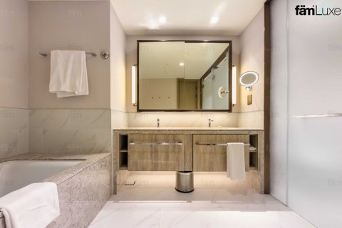 2 bedrooms Apartment in Dubai, UAE No. 163278 16