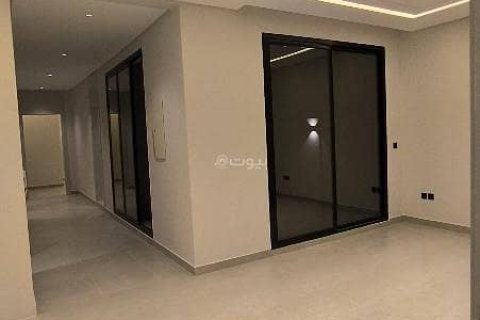 Квартира с 4 спальнями в Эр-Рияд, Саудовская Аравия №62555 3