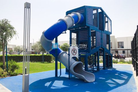 Townhouse de 3 dormitorios en  Yas Island, UAE No. 140088 12