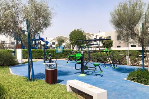 Townhouse de 3 dormitorios en  Yas Island, UAE No. 140088 14